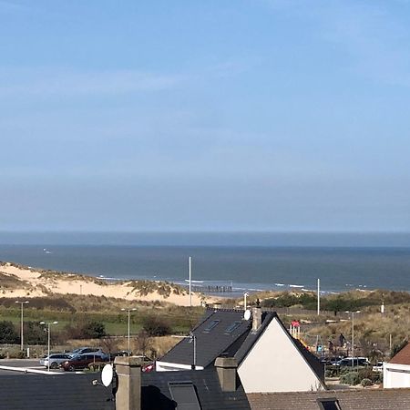 Le Bord De Mer Calais Extérieur photo